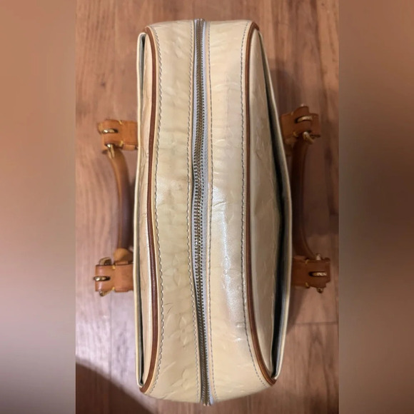 Louis Vuitton Monogram Vernis Summit Drive - Picture 15 of 16